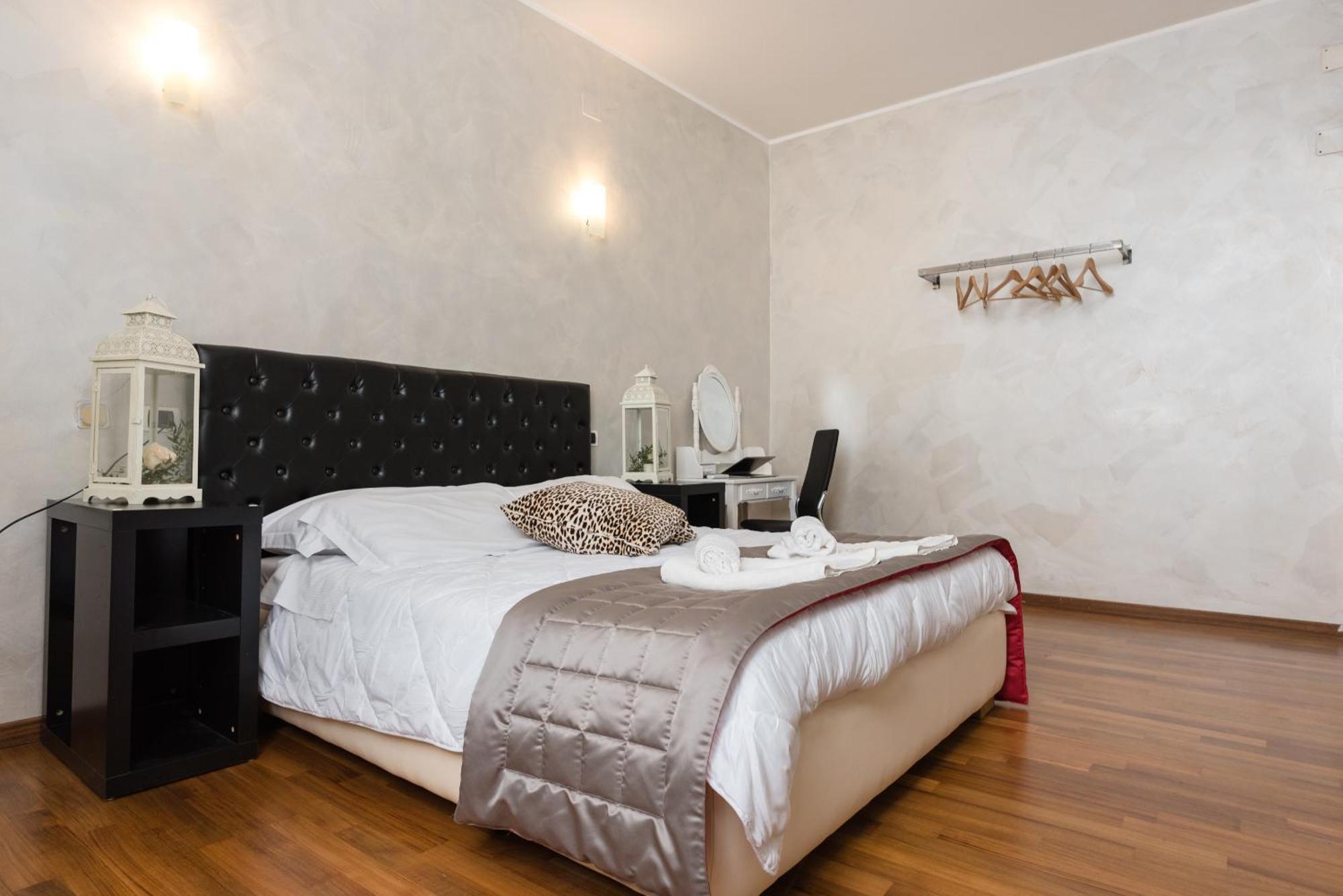 Prince'S Suite - Budget Rooms & Apt Piazza Del Popolo Rome Buitenkant foto