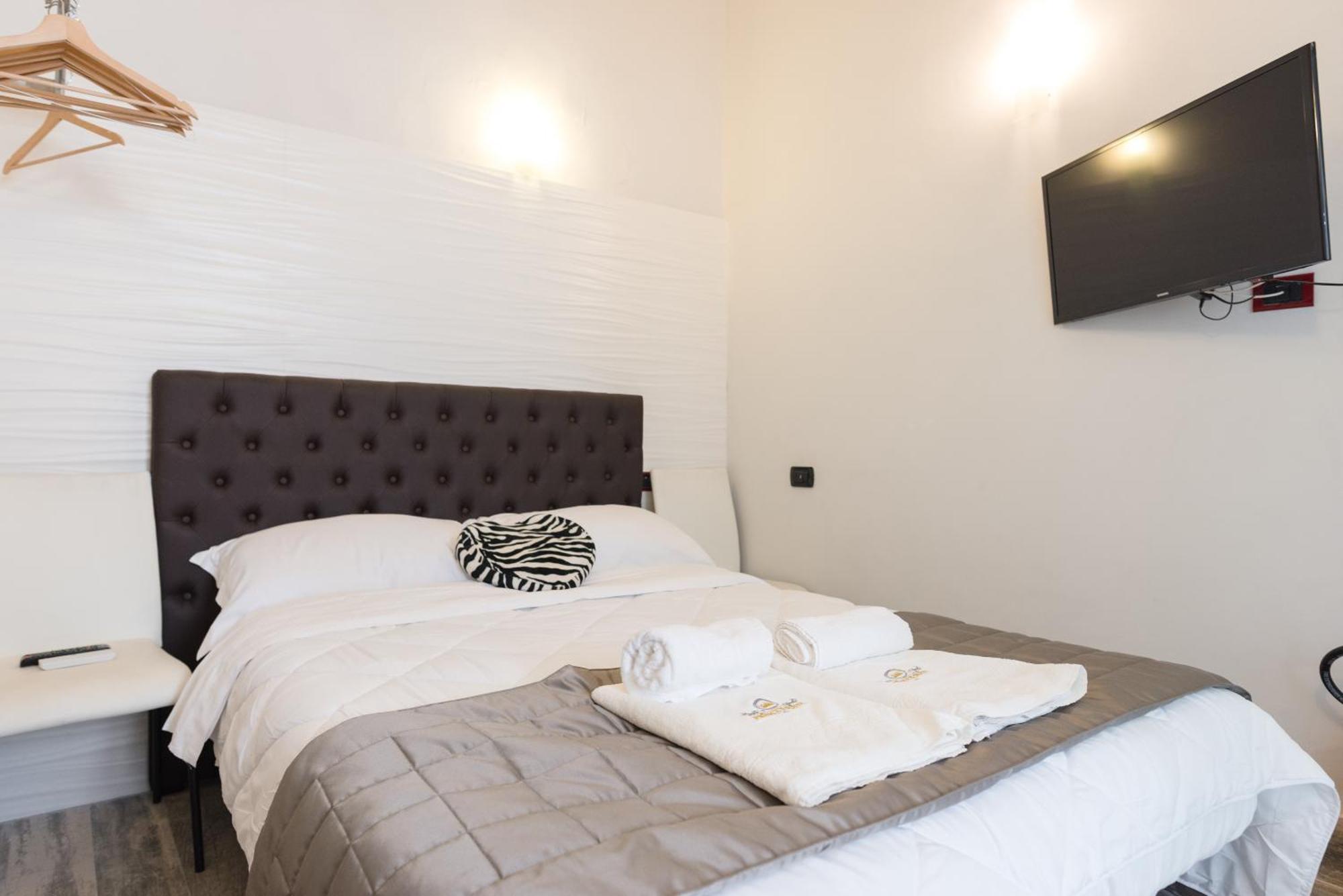 Prince'S Suite - Budget Rooms & Apt Piazza Del Popolo Rome Buitenkant foto